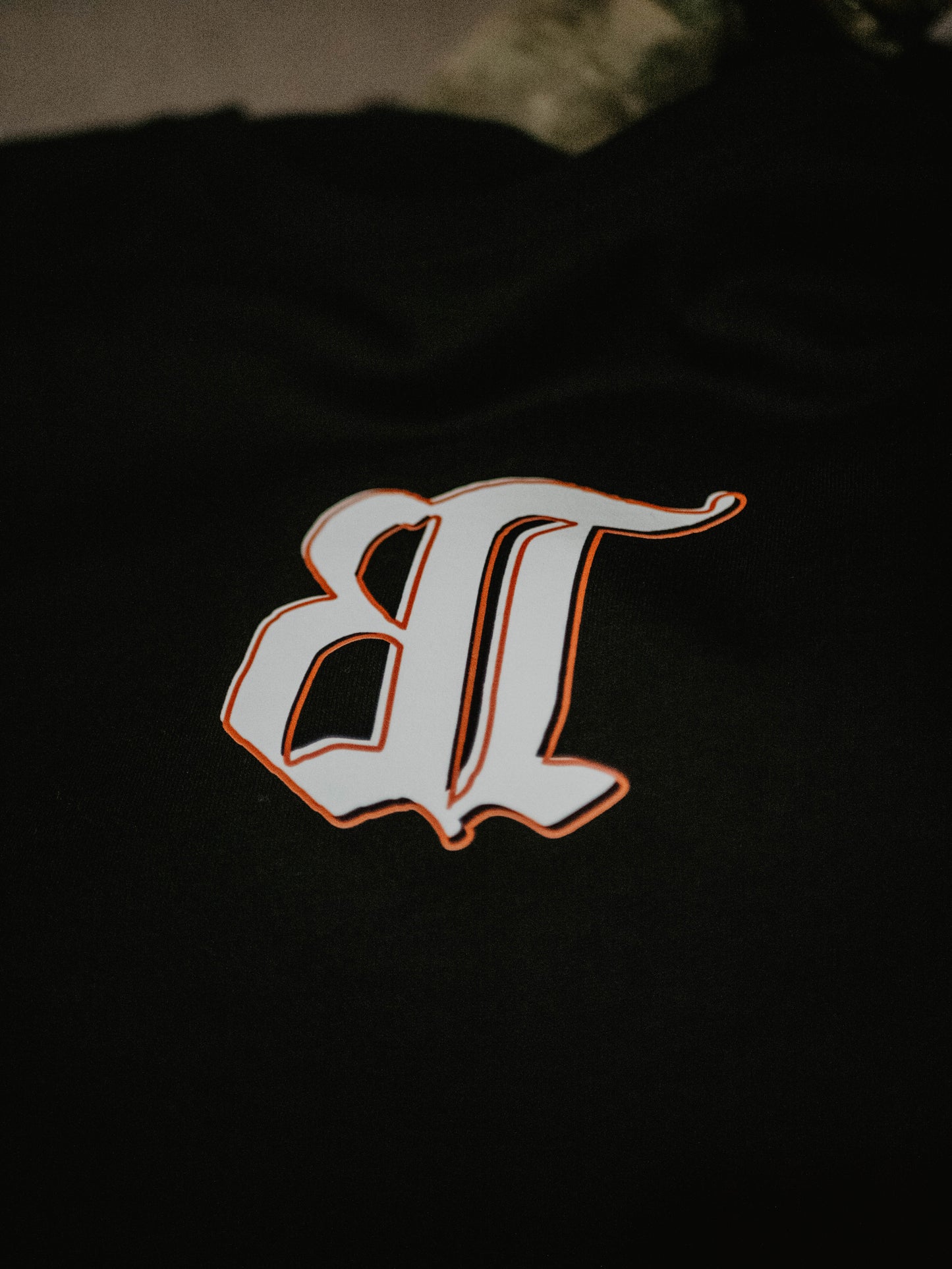 Camiseta “Después de Muertos” Civil Táctico x Bigote Táctico – Edición Colaboración